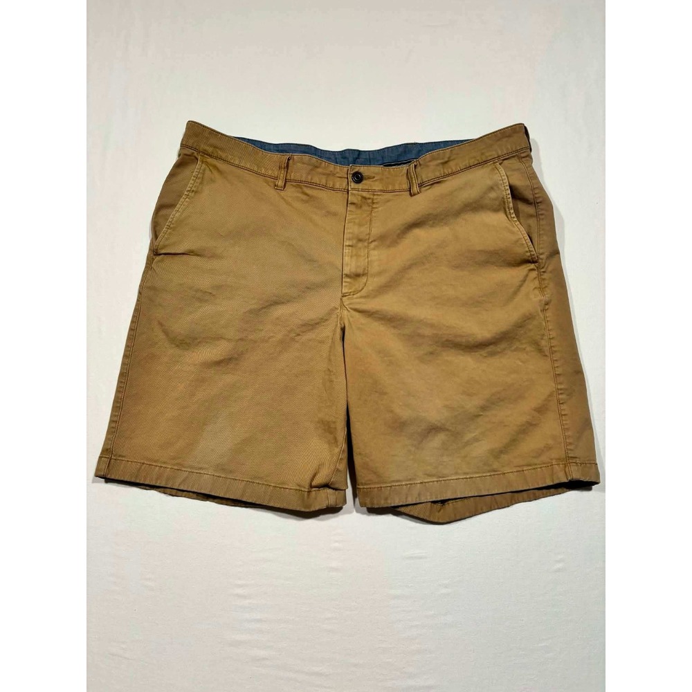 LL Bean Mens Khaki Chino Shorts Standard Fit Tan Cotton Stretch Size 42W